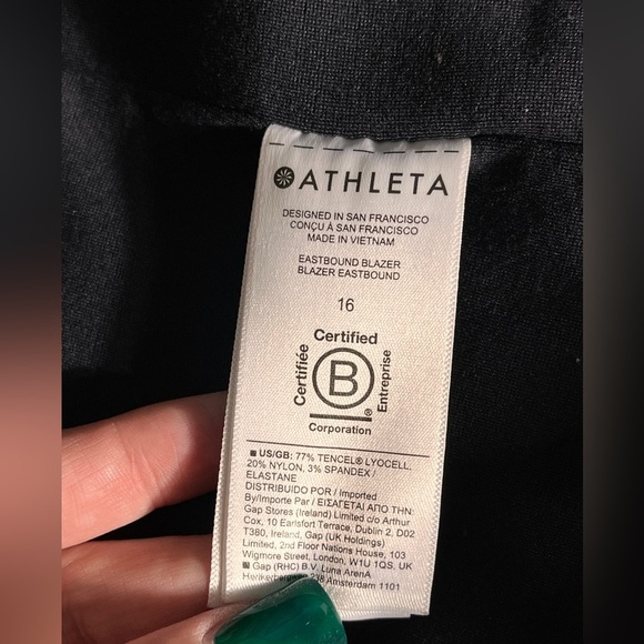 Athleta Eastbound Blazer Black w Pockets Soft sz 16 - Picture 9 of 10